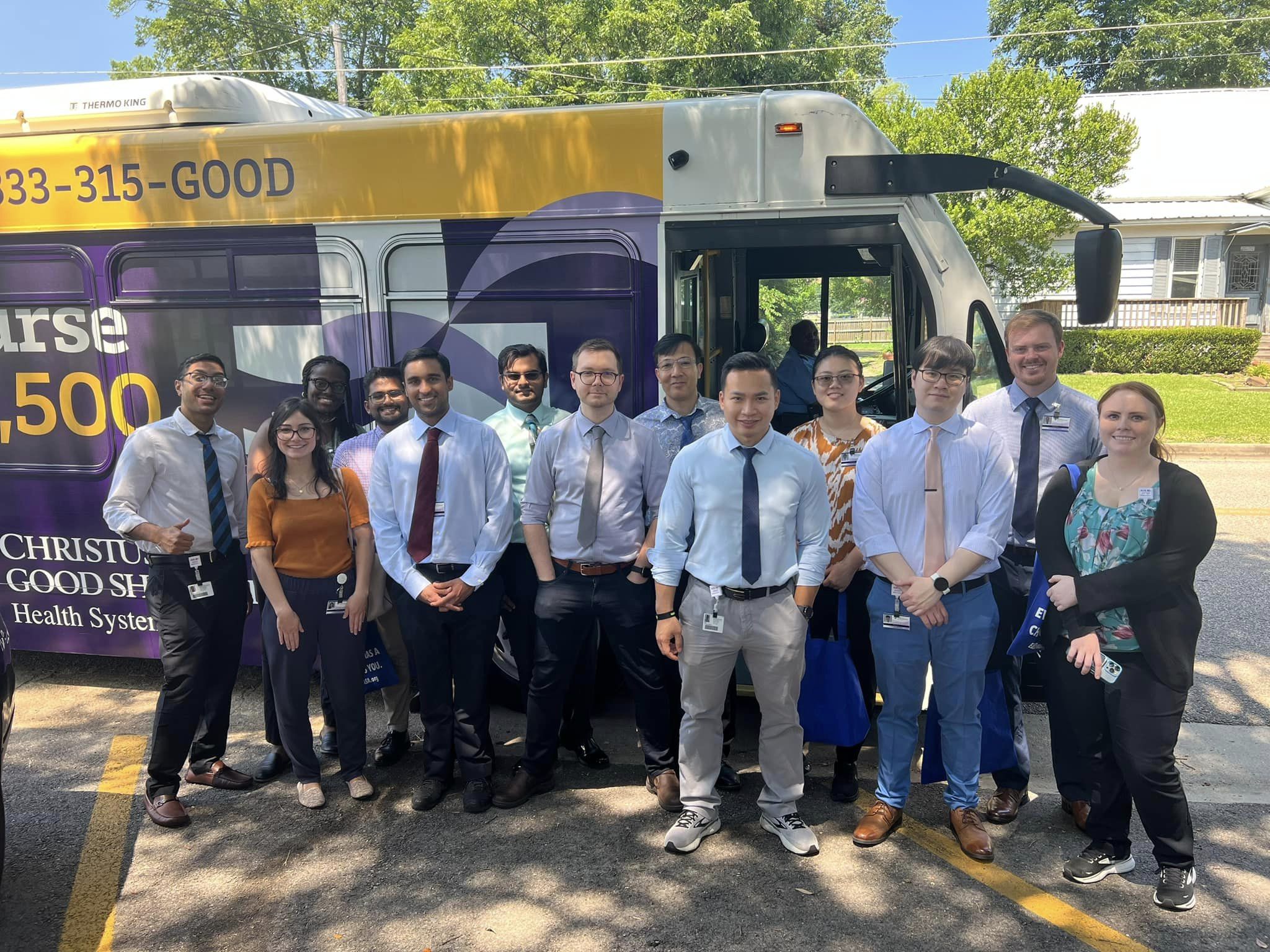 intern bus tour 2023